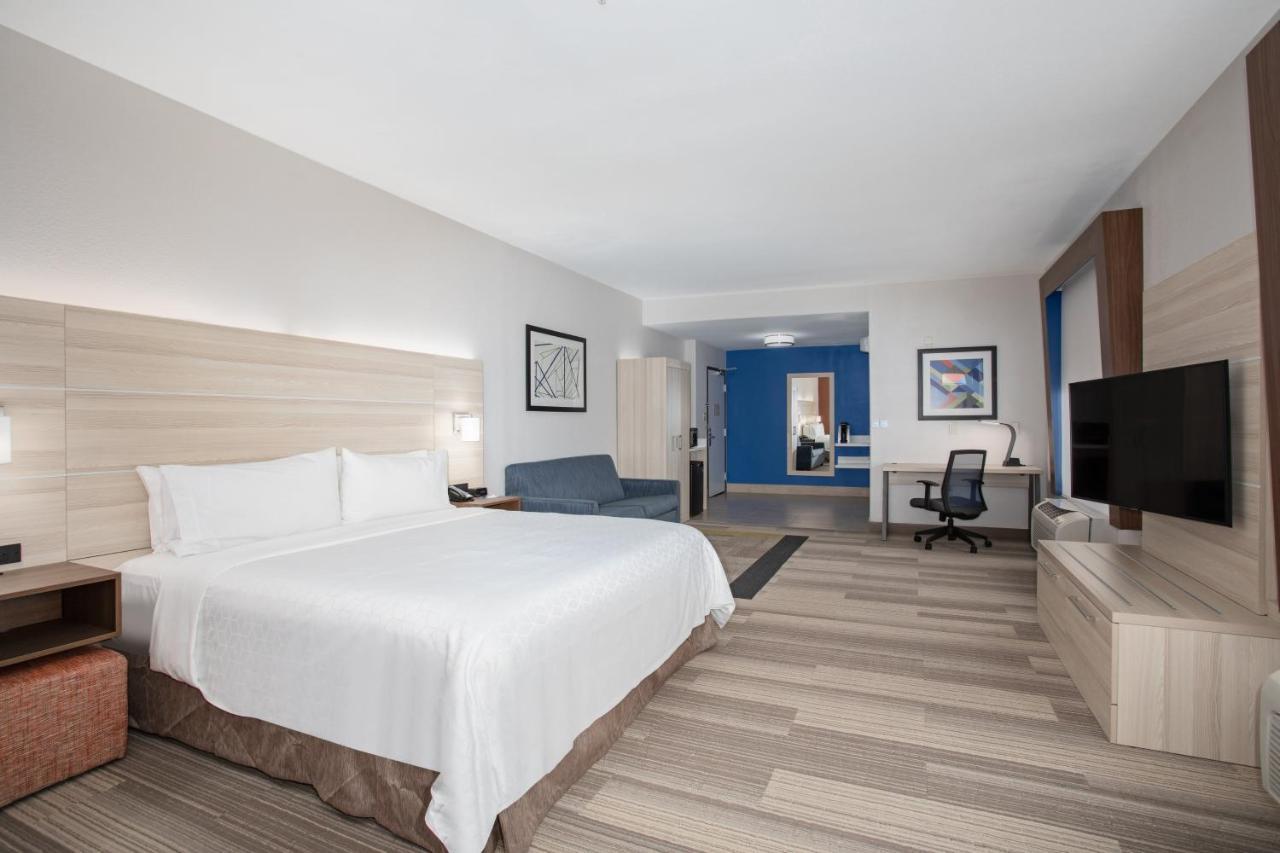 Holiday Inn Express & Suites Phoenix Glendale Dist By Ihg الغرفة الصورة
