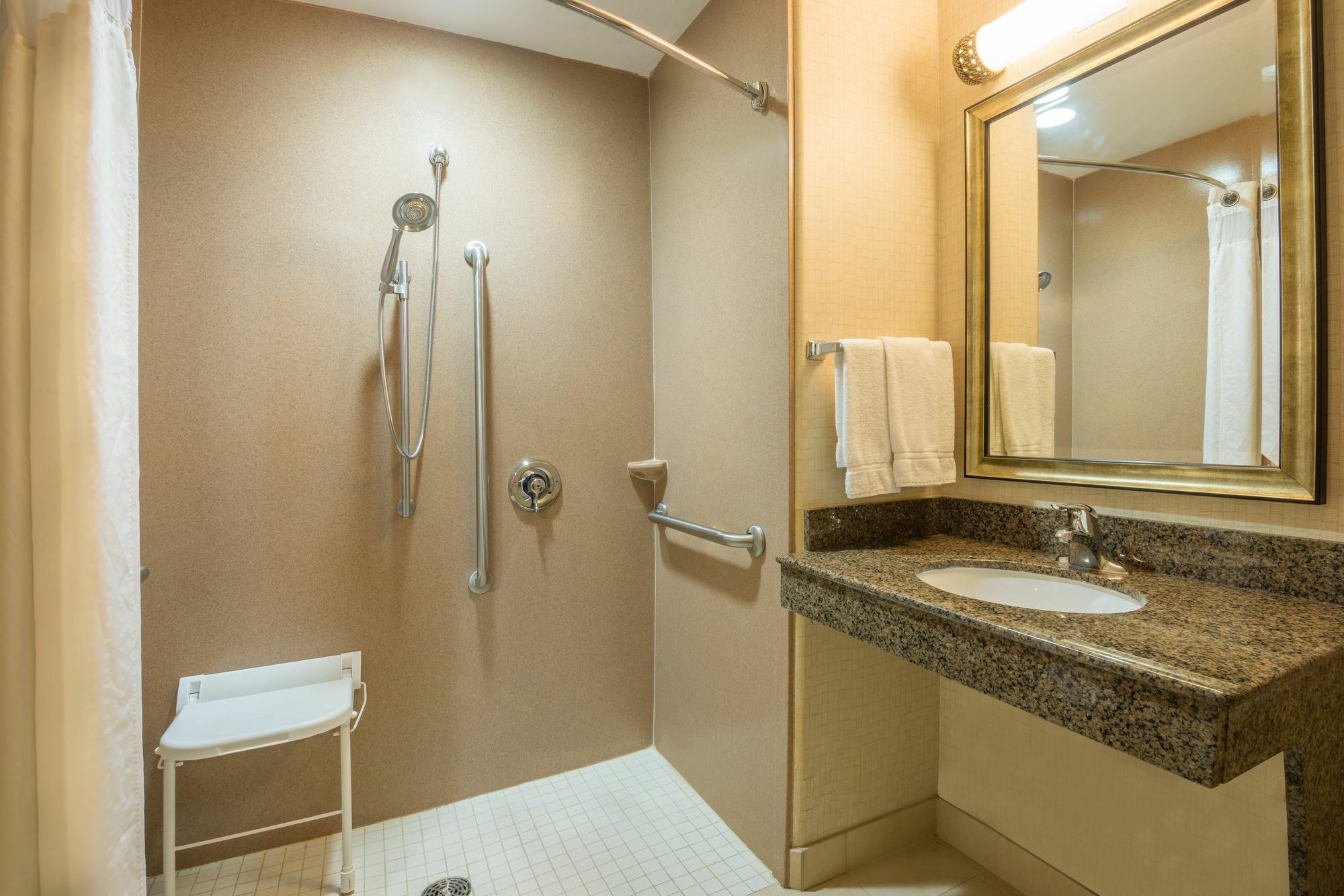 Holiday Inn Express & Suites Phoenix Glendale Dist By Ihg المظهر الخارجي الصورة