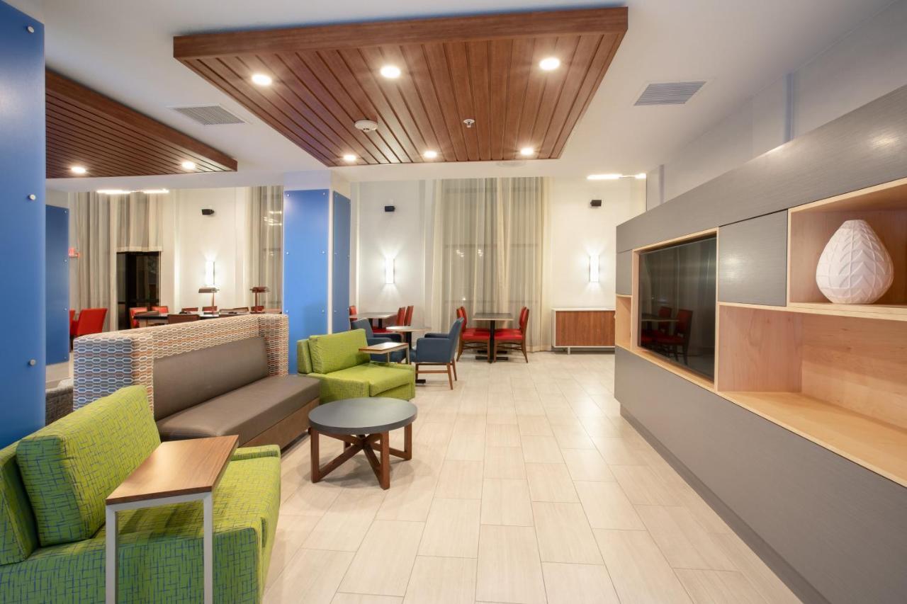Holiday Inn Express & Suites Phoenix Glendale Dist By Ihg المظهر الخارجي الصورة