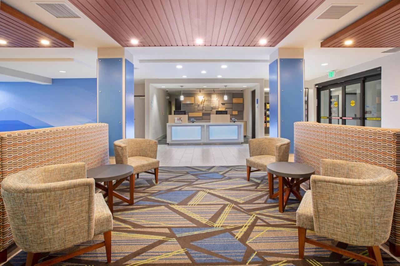 Holiday Inn Express & Suites Phoenix Glendale Dist By Ihg المظهر الخارجي الصورة